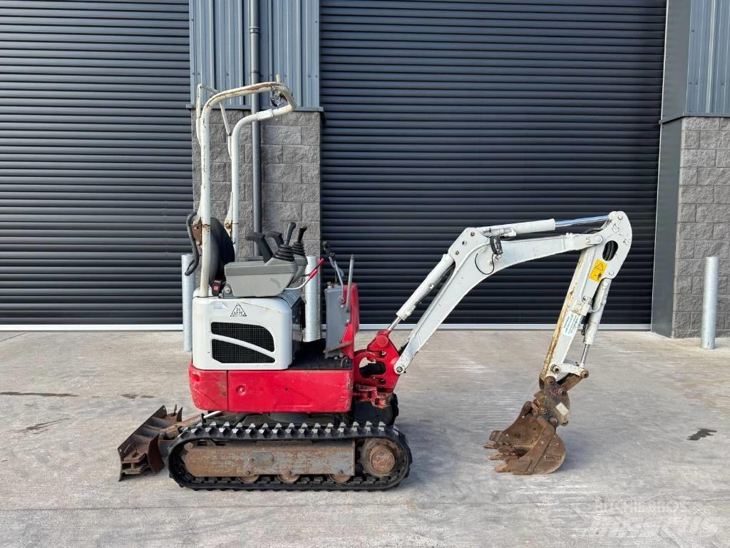 Takeuchi TB 210 R Minikaivukoneet < 7t