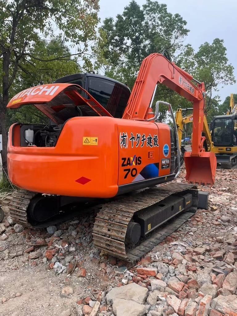Hitachi ZX70 Midikaivukoneet 7t - 12t