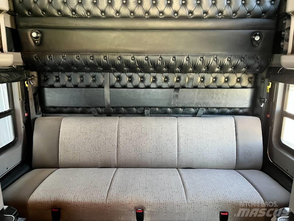 Kenworth W 900 Vetopöytäautot