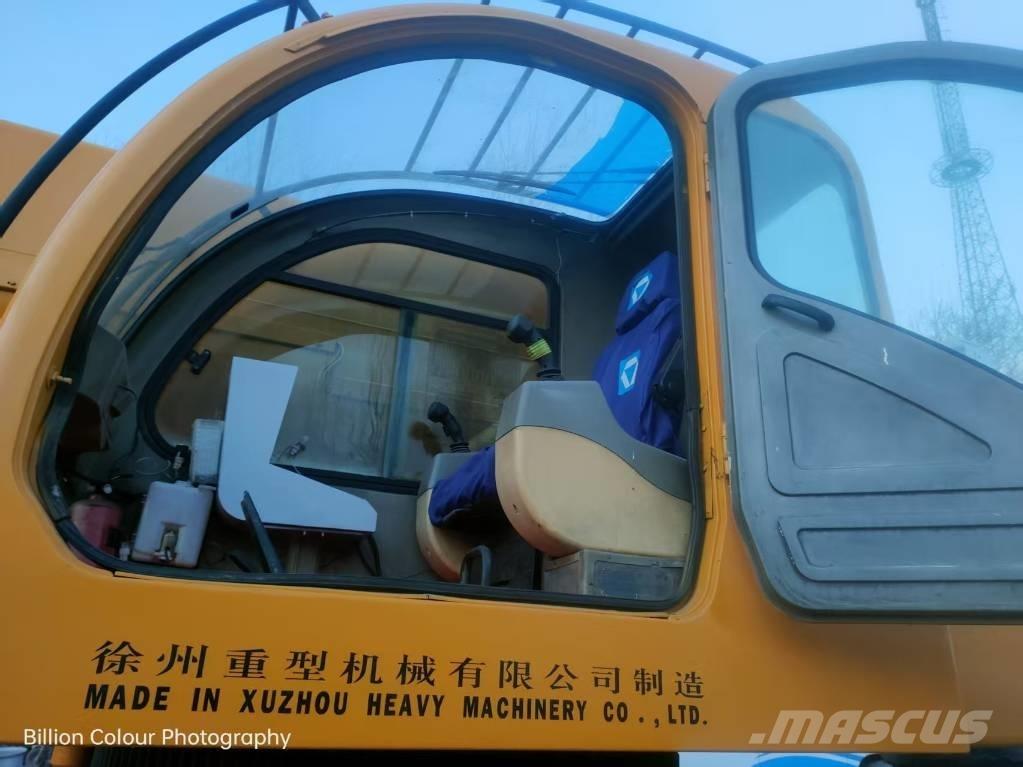 XCMG QY 70 K Mobiilinosturit