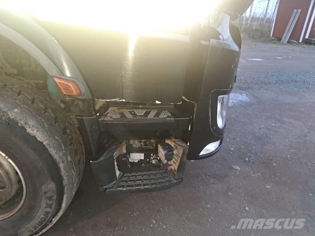 Sisu CM 13 M Metsäkoneritilät