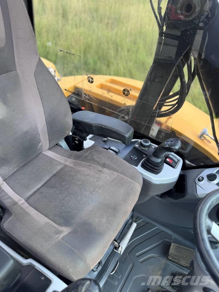 Mecalac 12 MTX Kaivurikuormaajat