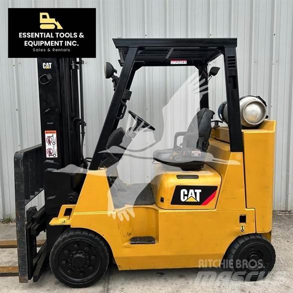 CAT GC40KSTR Dieseltrukit