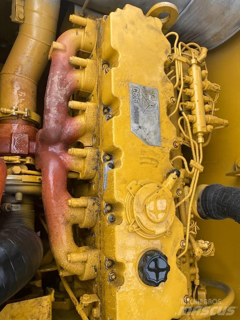 CAT 320 D Telakaivukoneet