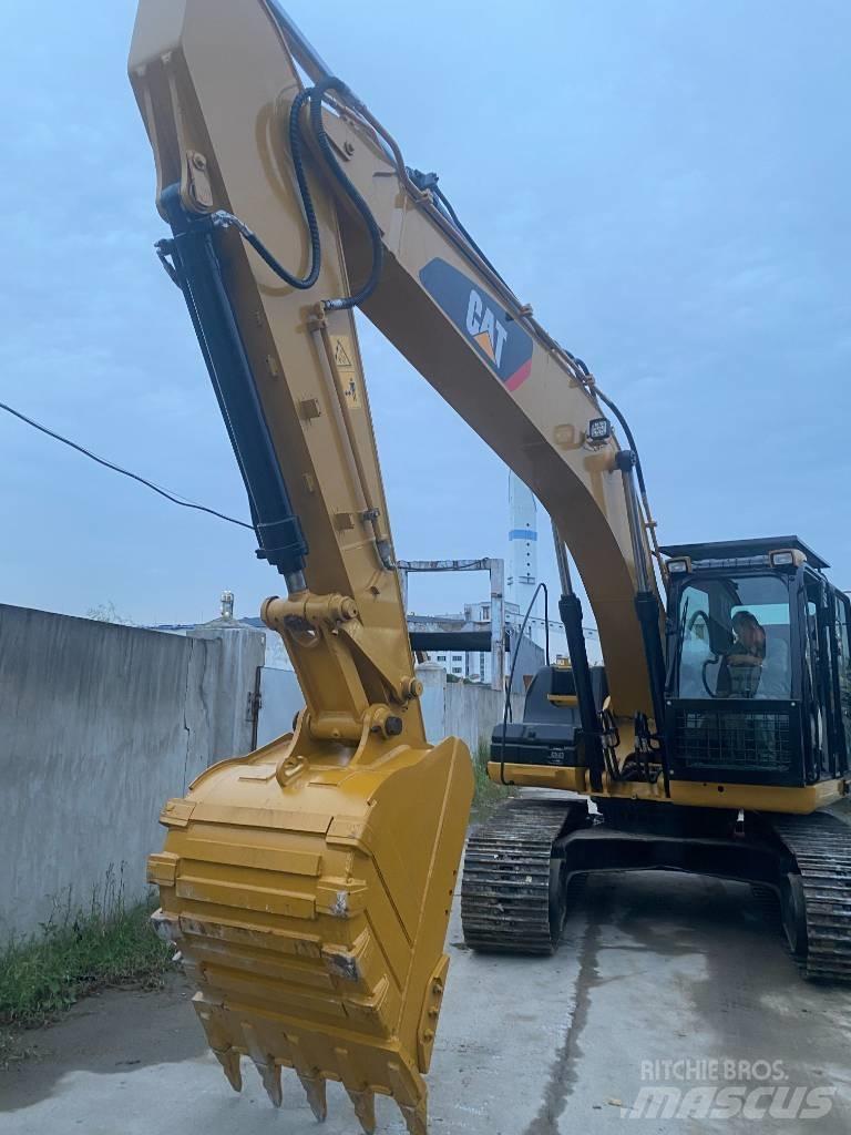 CAT 320 D Telakaivukoneet