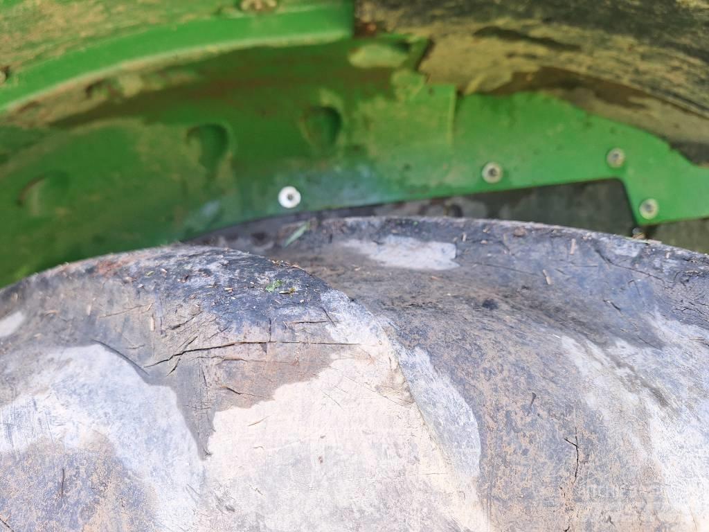 John Deere 5125R Traktorit