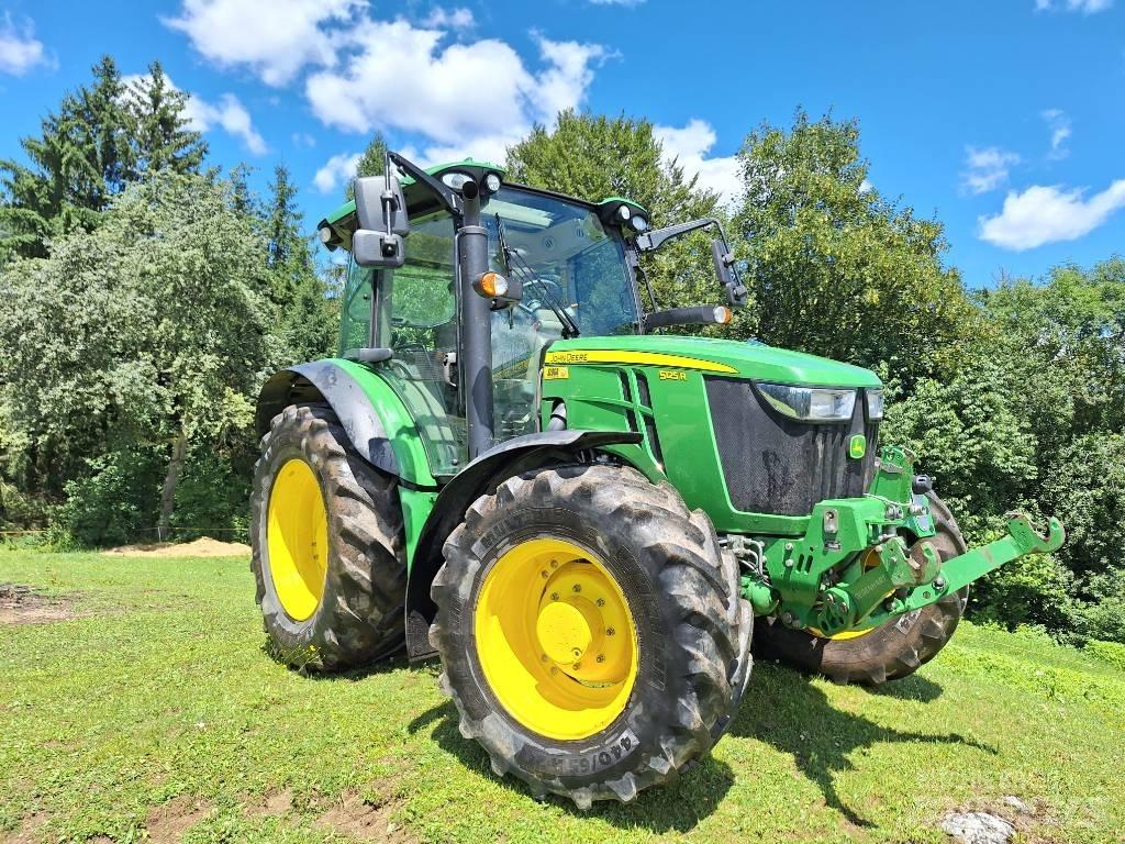 John Deere 5125R Traktorit