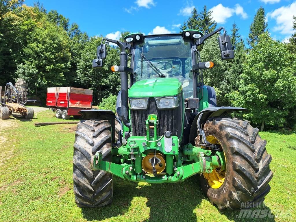 John Deere 5125R Traktorit