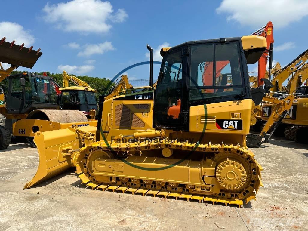 CAT D 5 K Telaketjupuskutraktorit