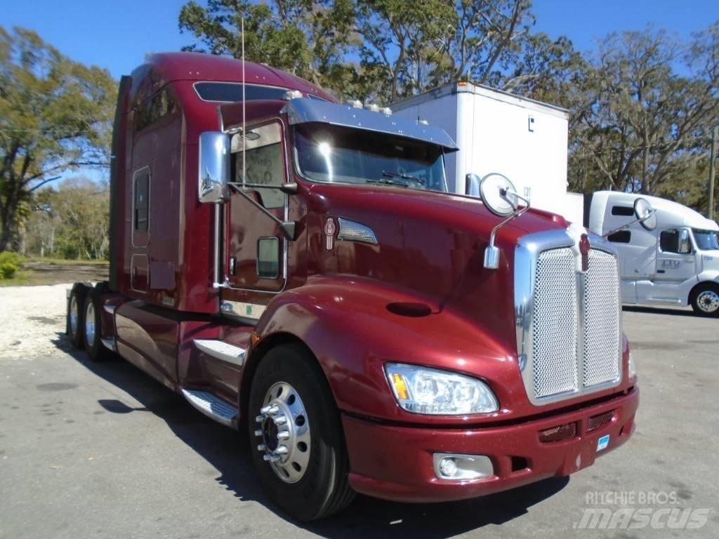 Kenworth T 600 Vetopöytäautot
