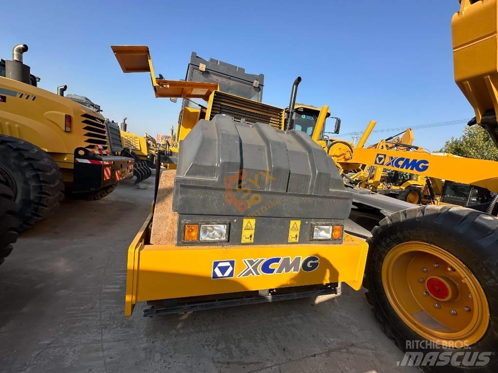 XCMG XD 103 Tandemjyrät