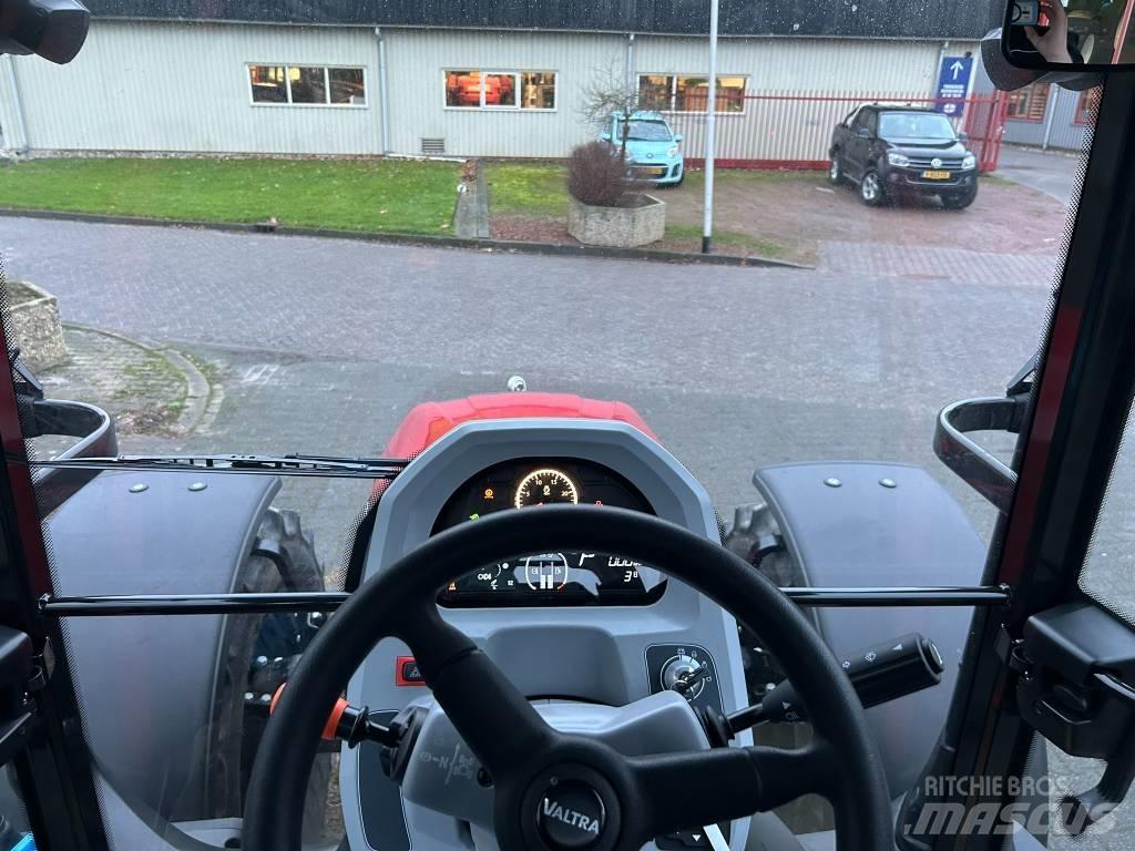 Valtra G125 Active Traktorit
