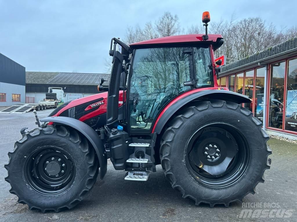 Valtra G125 Active Traktorit