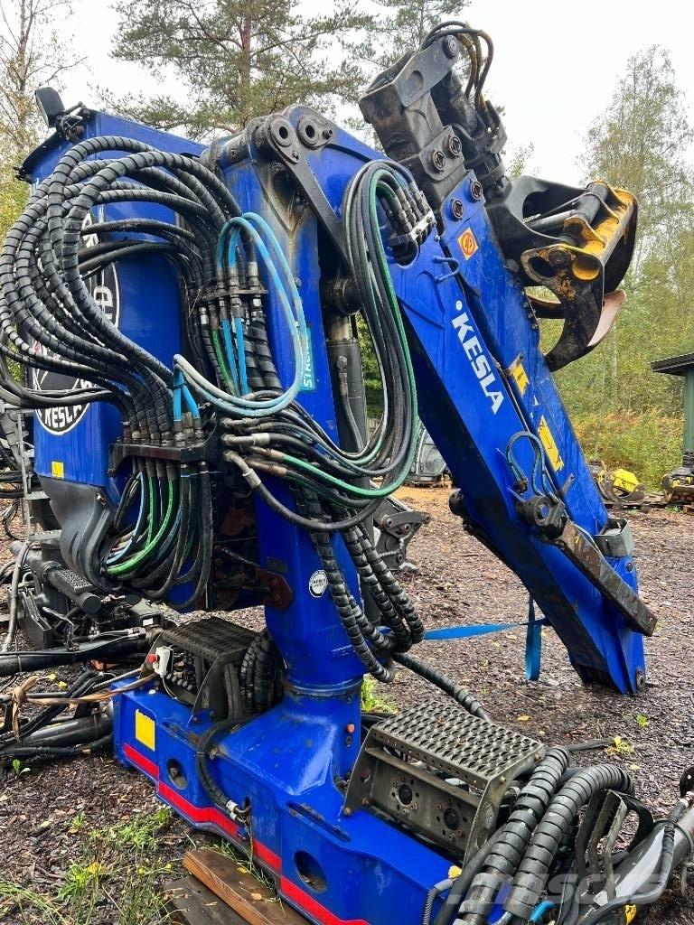 Kesla 2212 ZTF Puutavaranosturit