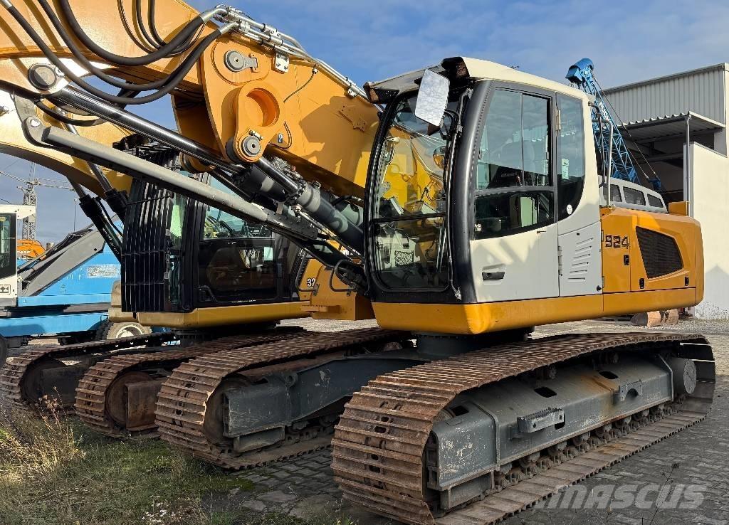 Liebherr R924 SLC Telakaivukoneet