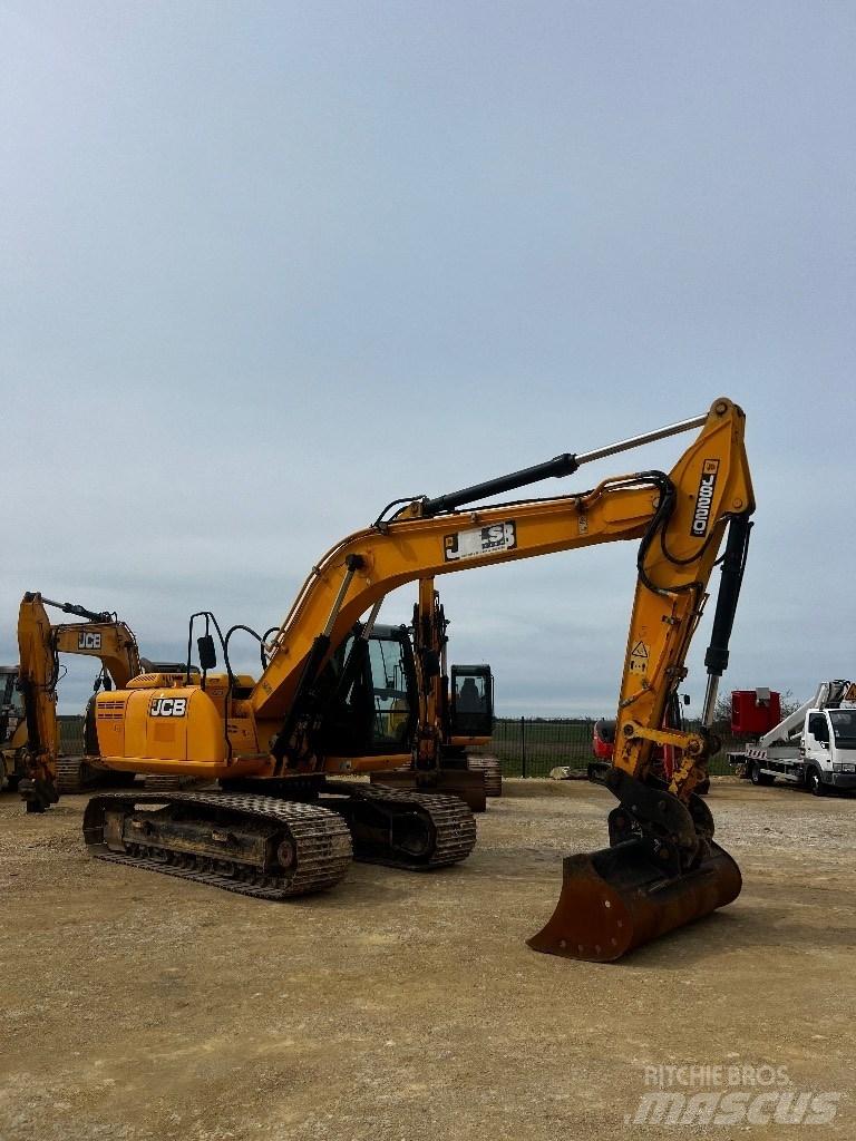 JCB JS 220 N LC Telakaivukoneet
