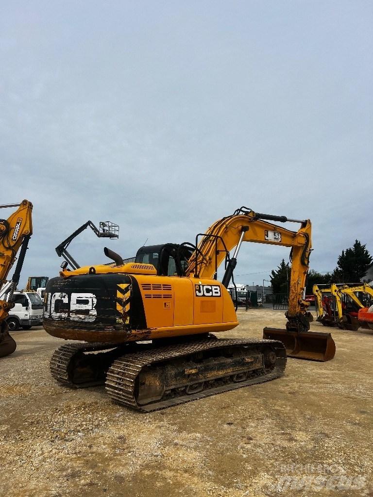 JCB JS 220 N LC Telakaivukoneet