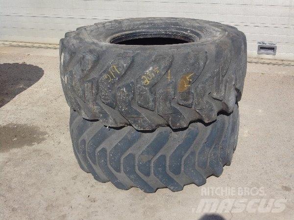 Michelin 20,5x25 Renkaat ja vanteet
