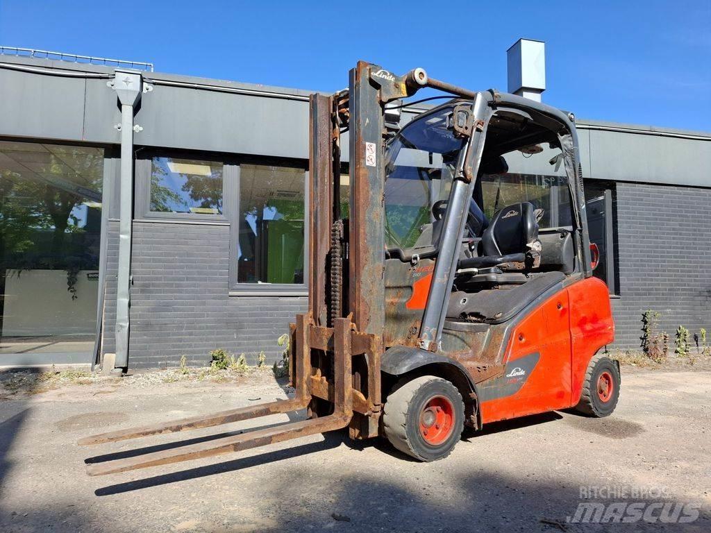 Linde H20T Nestekaasutrukit