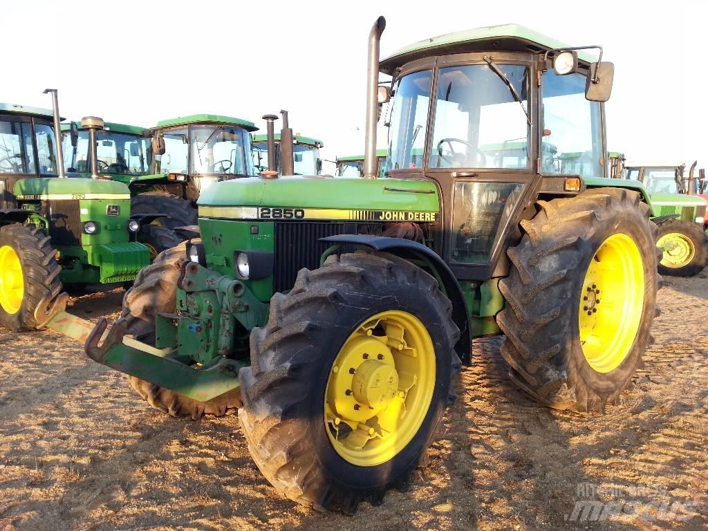 John Deere 2850 Traktorit