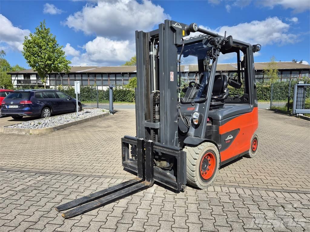 Linde E50HL-01 Sähkötrukit