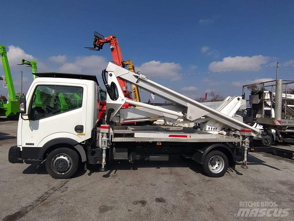Multitel HX200 Nostolava-autot