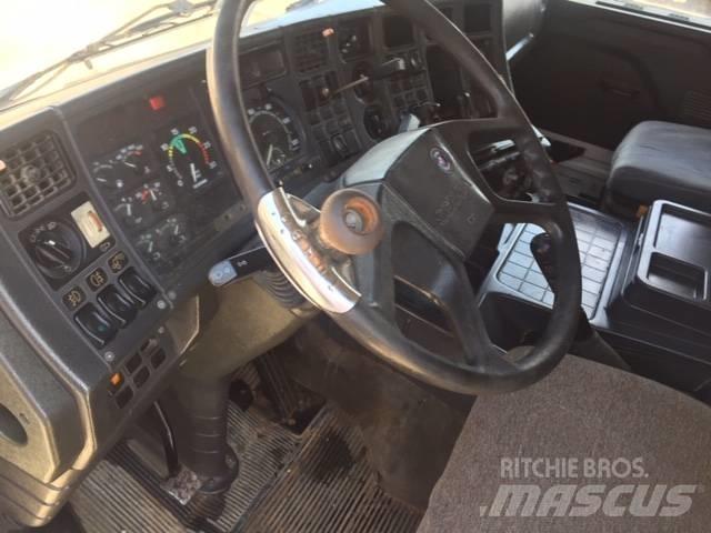 Scania 143-450 Ohjaamot ja sisustat
