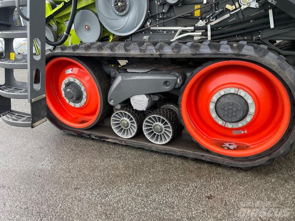 CLAAS Lexion 6900 TT Leikkuupuimurit