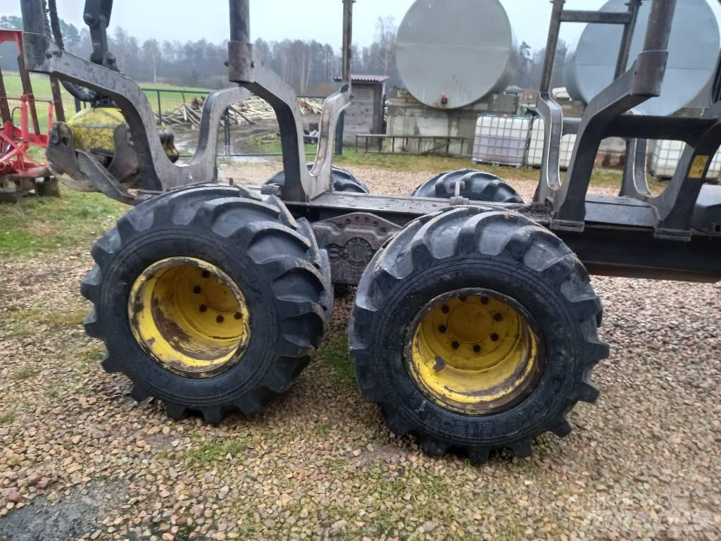 John Deere 810E Kuormatraktorit