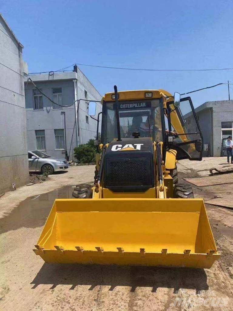 CAT 420F Kaivurikuormaajat