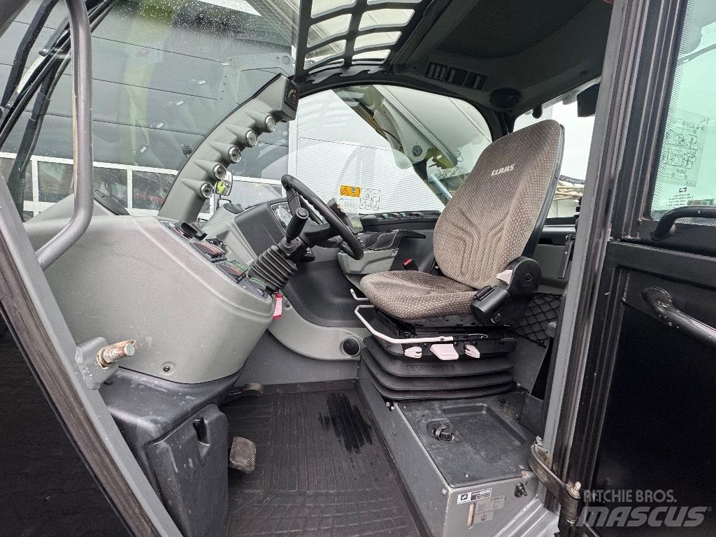 CLAAS Scorpion 7055 Kurottajat
