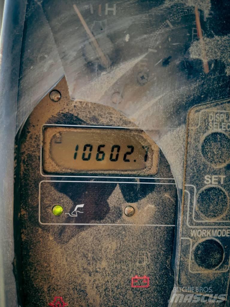 John Deere 330 CLC Telakaivukoneet