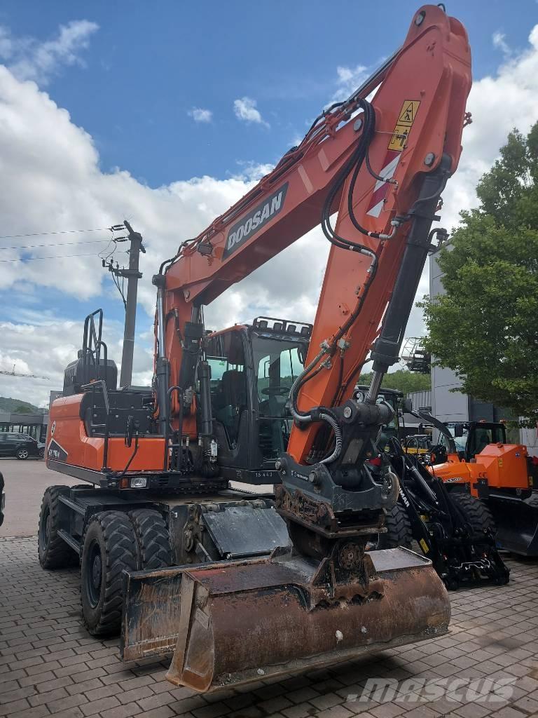 Develon DX 170 W-7 Pyöräkaivukoneet