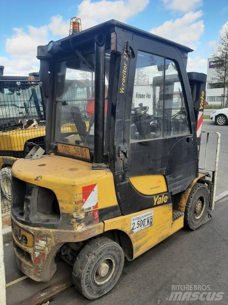 Yale GDP25VX Dieseltrukit
