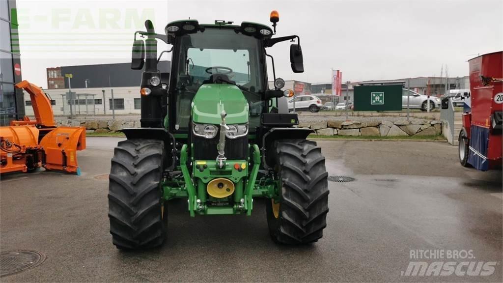 John Deere 6120M Traktorit