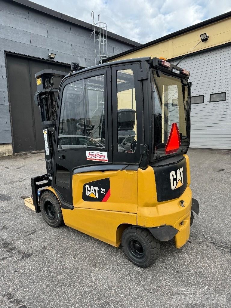 CAT EP25CN Sähkötrukit