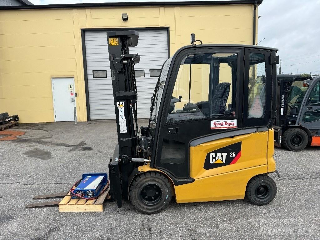 CAT EP25CN Sähkötrukit