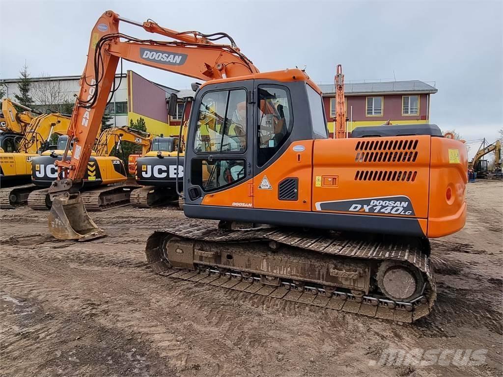 Doosan DX 140 LC-3 Telakaivukoneet