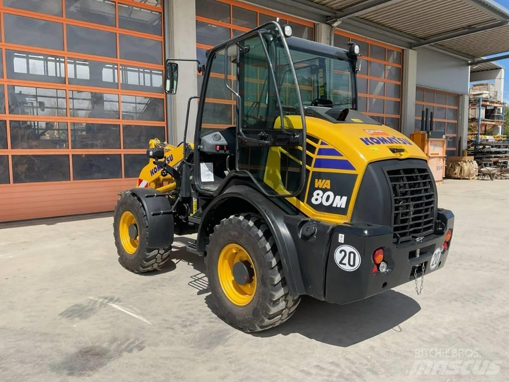 Komatsu WA80M-8 Pyöräkuormaajat