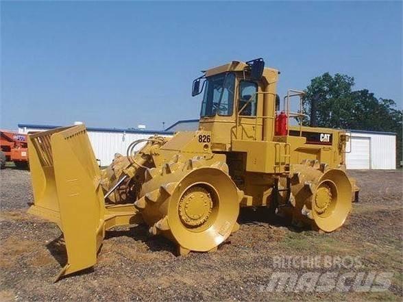 CAT 826C Kaatopaikkajyrät