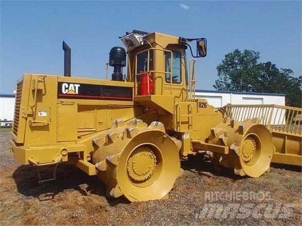 CAT 826C Kaatopaikkajyrät