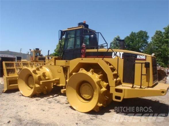 CAT 826G Kaatopaikkajyrät