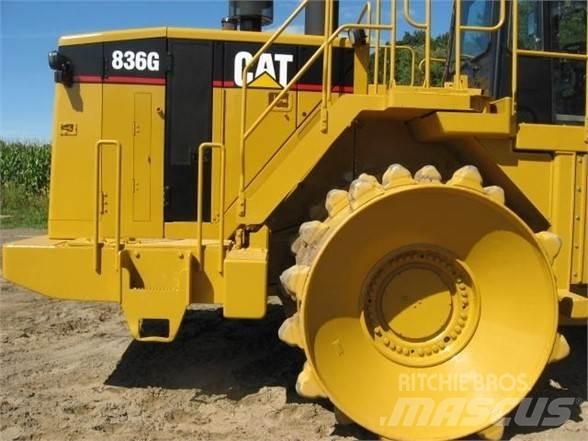 CAT 836G Kaatopaikkajyrät