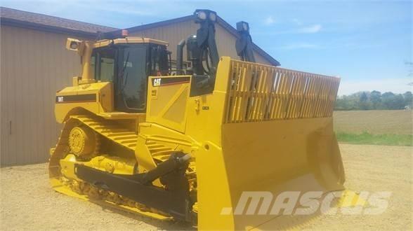 CAT D8T WDA Telaketjupuskutraktorit