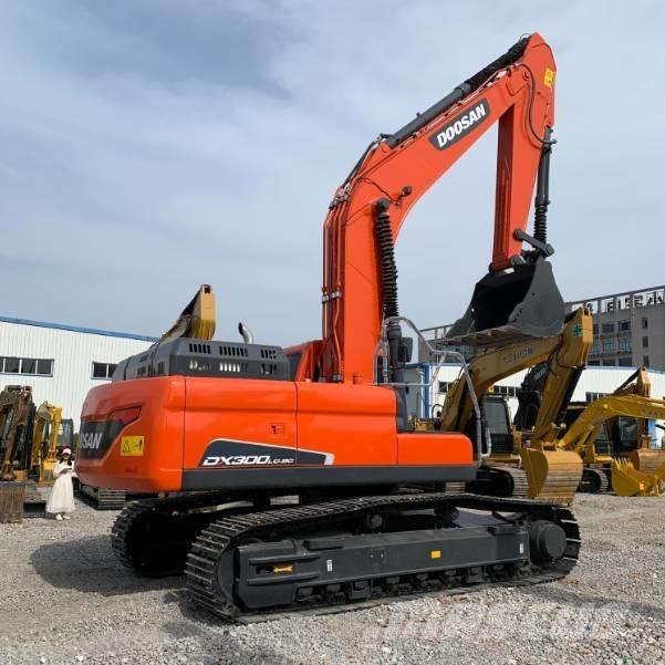 Doosan 300LC-9C Telakaivukoneet