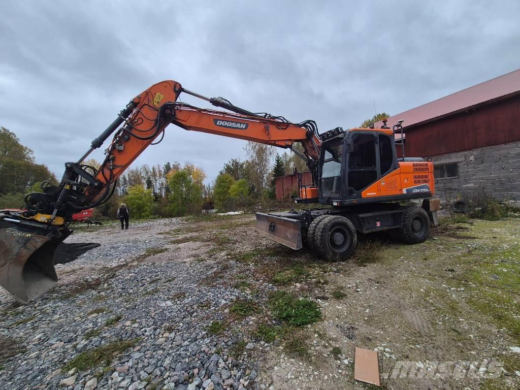 Doosan DX 170 W Pyöräkaivukoneet