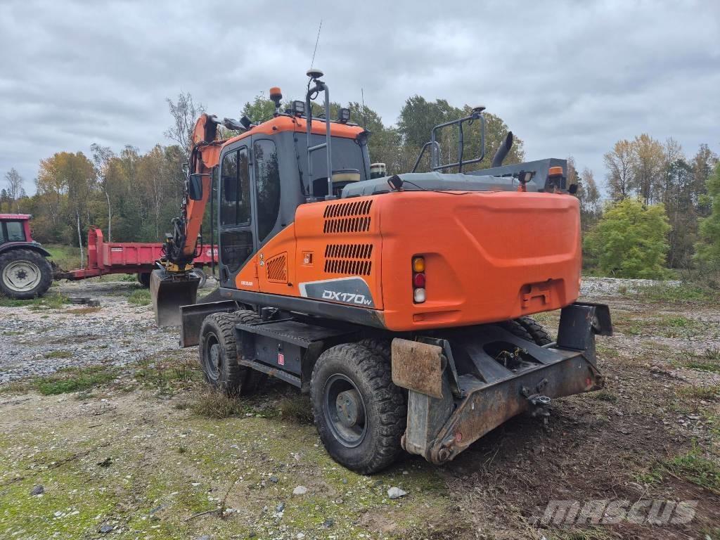 Doosan DX 170 W Pyöräkaivukoneet