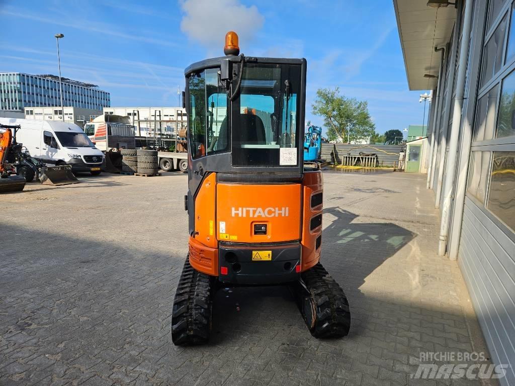Hitachi ZX26U-6 Minikaivukoneet < 7t