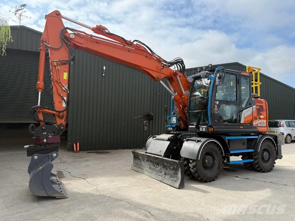 Hitachi ZX 135 W-7 Pyöräkaivukoneet