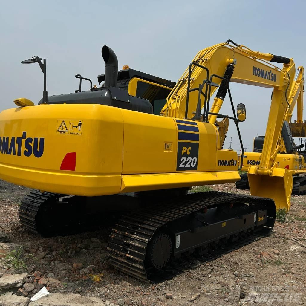 Komatsu 220-8 Telakaivukoneet